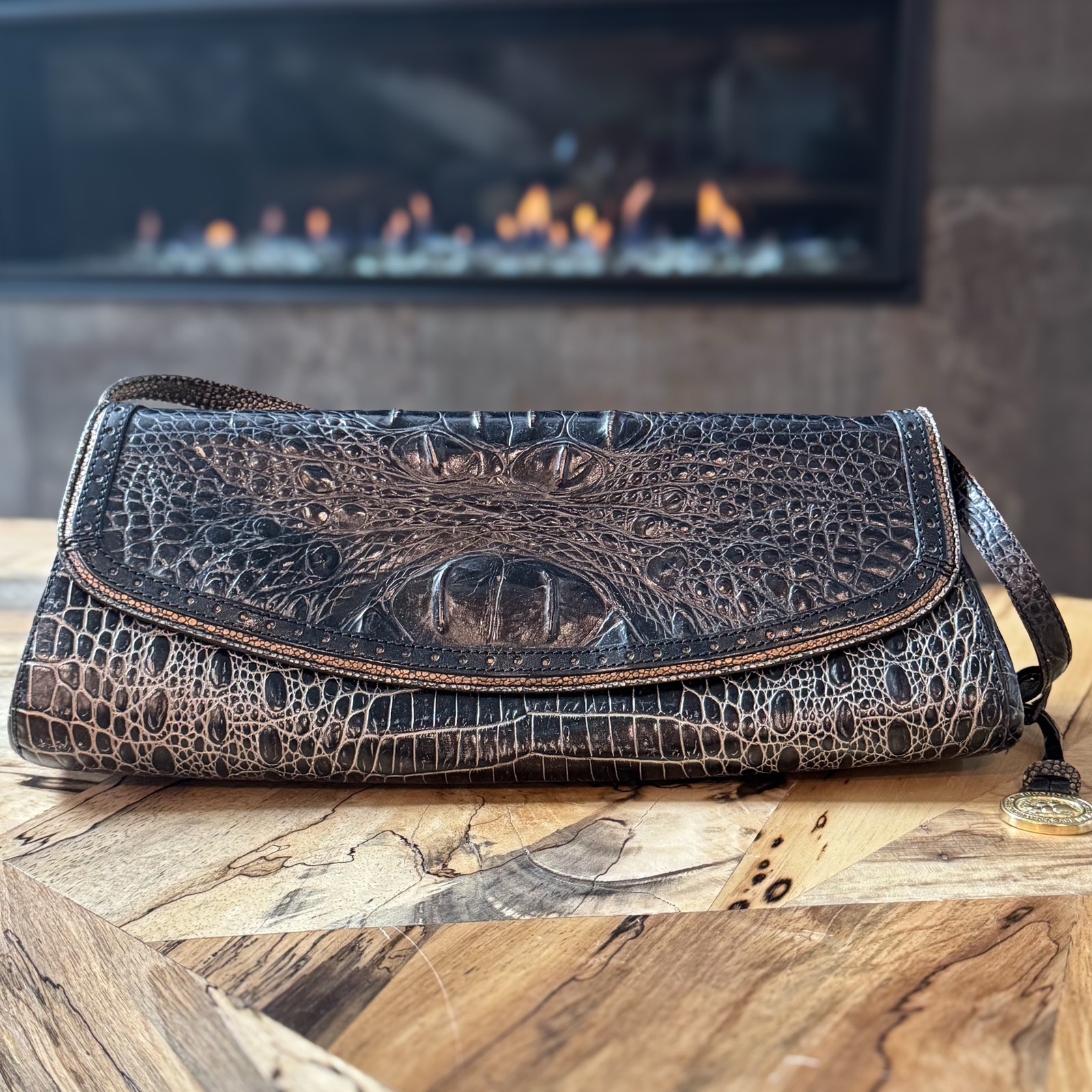 Vintage Brahmin Crocodile-Embossed Leather Finish Shoulder/Crossbody Bag